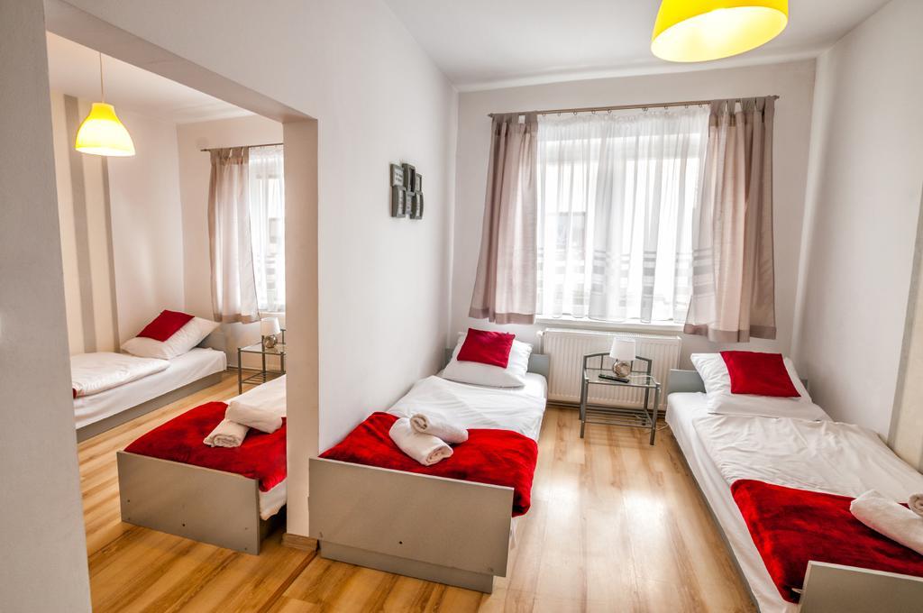 Lew Hostel Inowroclaw Exterior photo